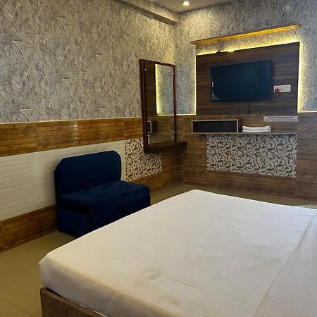 Hotels7Apple Mahoba エクステリア 写真