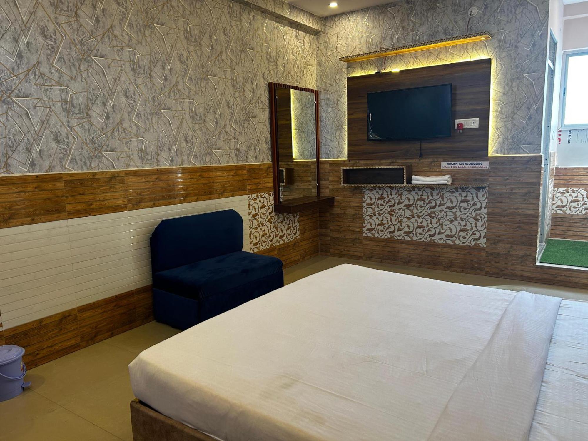 Hotels7Apple Mahoba エクステリア 写真