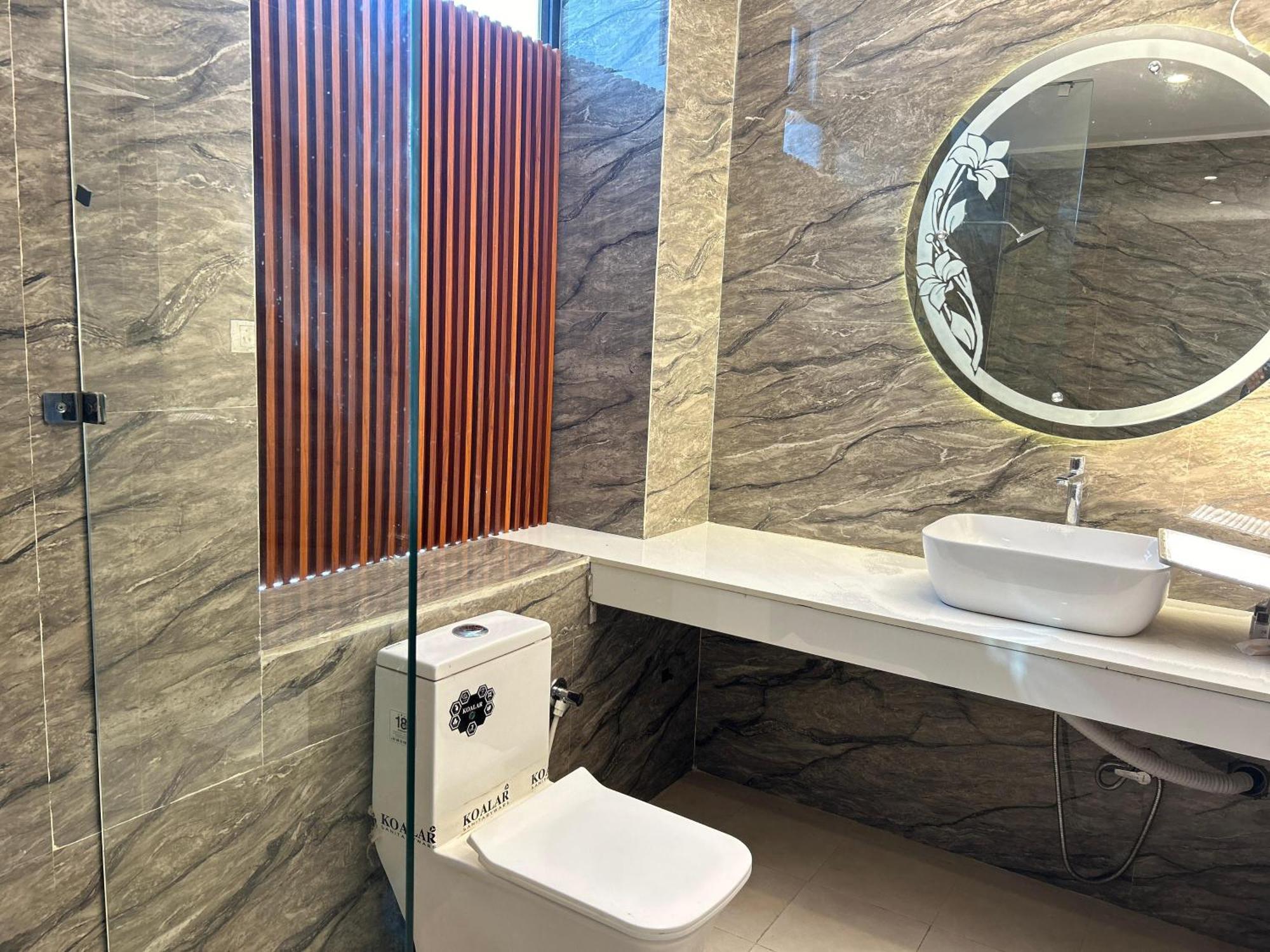 Hotels7Apple Mahoba エクステリア 写真