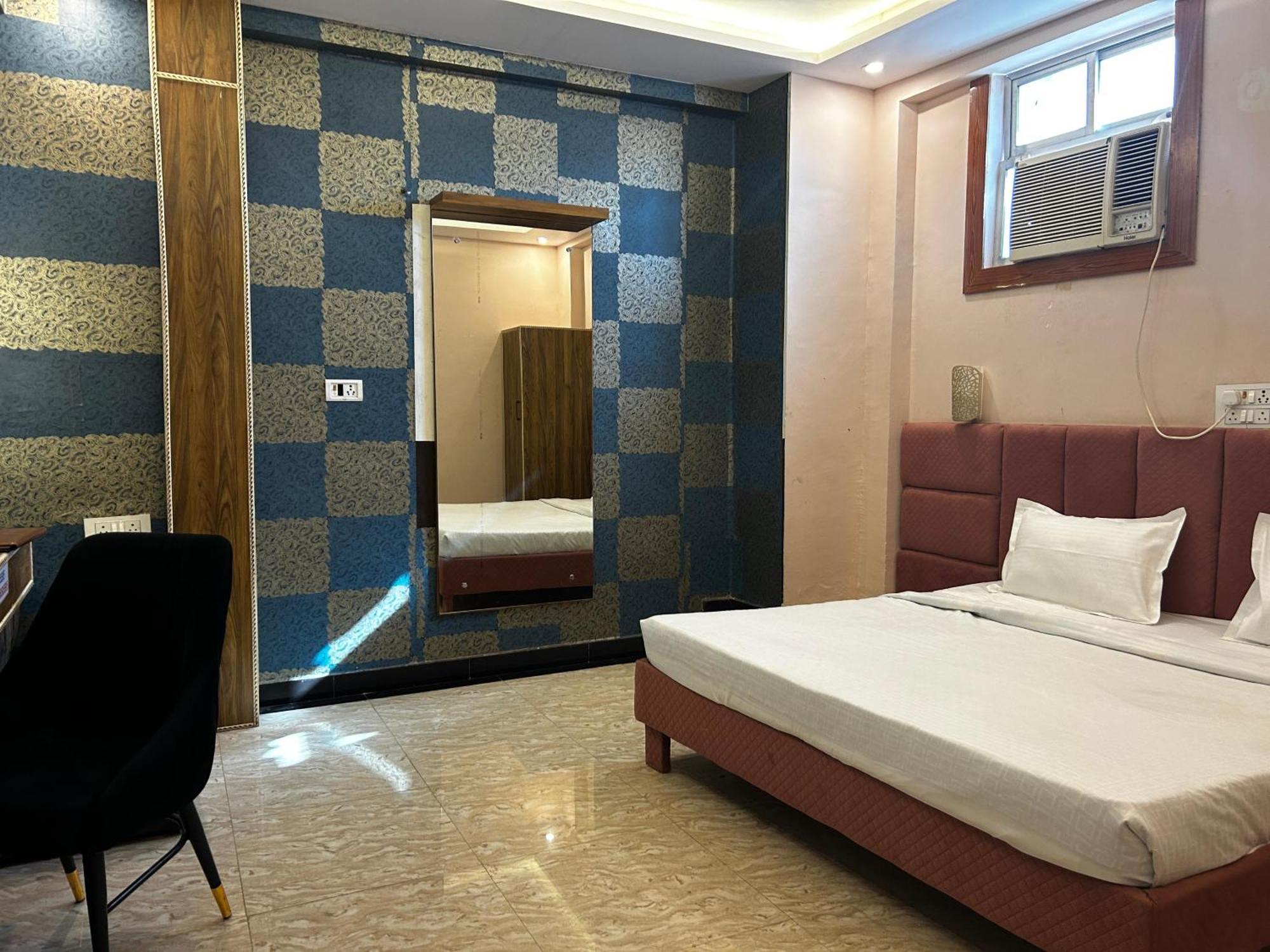 Hotels7Apple Mahoba エクステリア 写真